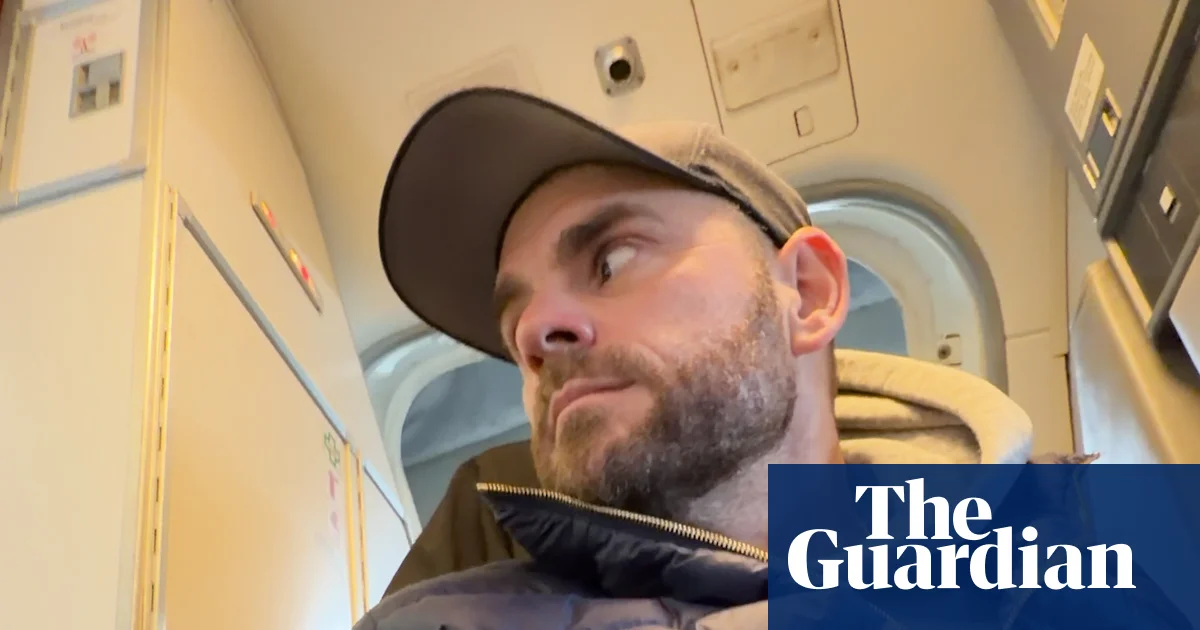 Virgin Australia apologises to disability advocate removed from flight over wheelchair motor