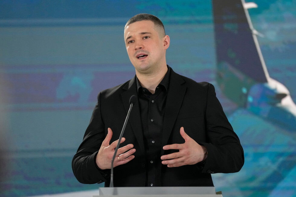 Украинаның бұрынғы қорғаныс министрі соғыс кезінде сайлау өткізуді талап етті