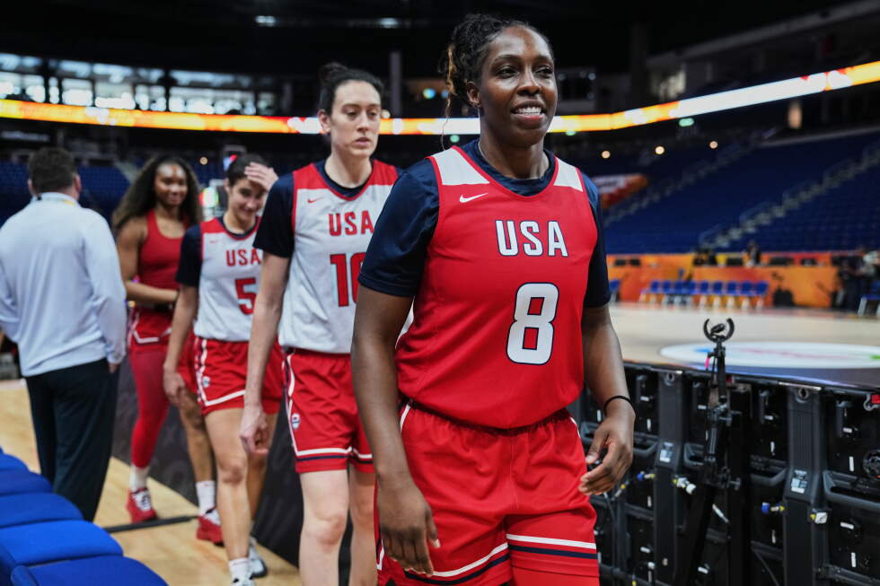 US women look to jell quickly in Berlin as World Cup looms with little practice time