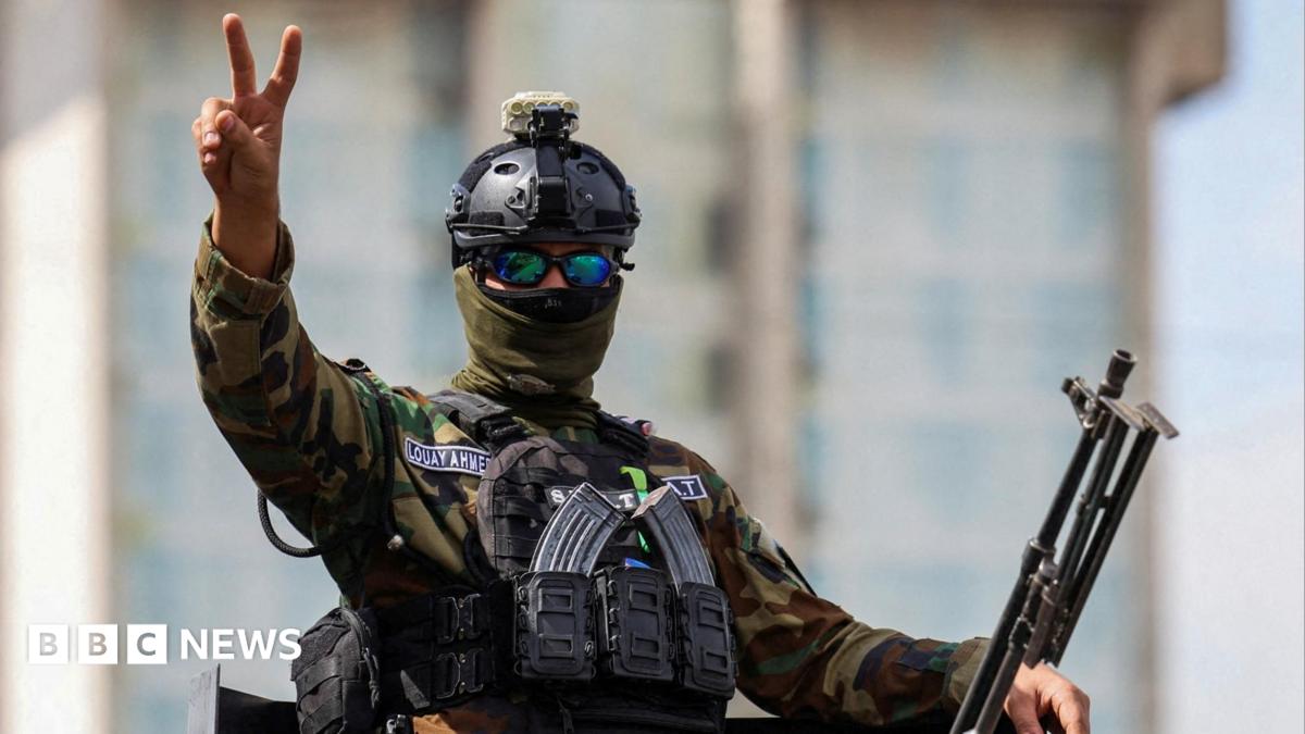 Last UK and US troops leave Iraq as anti-IS mission ends