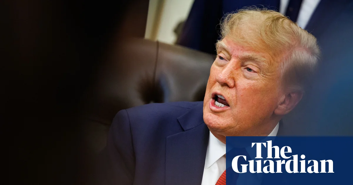 АҚШ телеарналары Трамптың медиа-тыйымына қарсы White House пулдық трансляциясын тоқтатты
