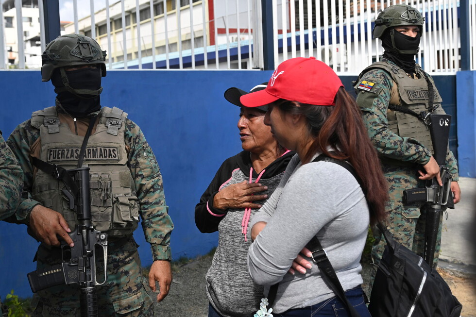 US sinks Ecuadorian boat in Pacific allegedly tied to drug trafficking