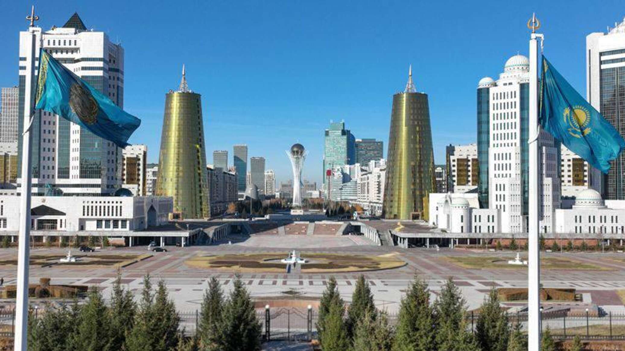 12-story residential building catches fire in Astana