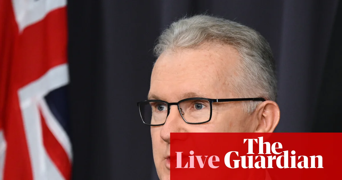Australia to change child support rules to protect against family violence