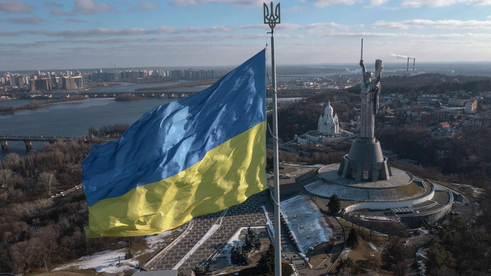 Europe tries to hinder peace process in Ukraine — ex-diplomat