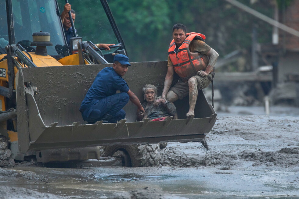 How a photographer captured a moment of hope in a devastated Nepal