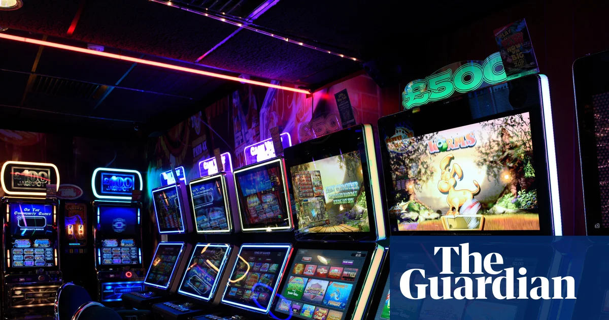 Peers call for UK to enact tobacco-style ban on gambling advertising