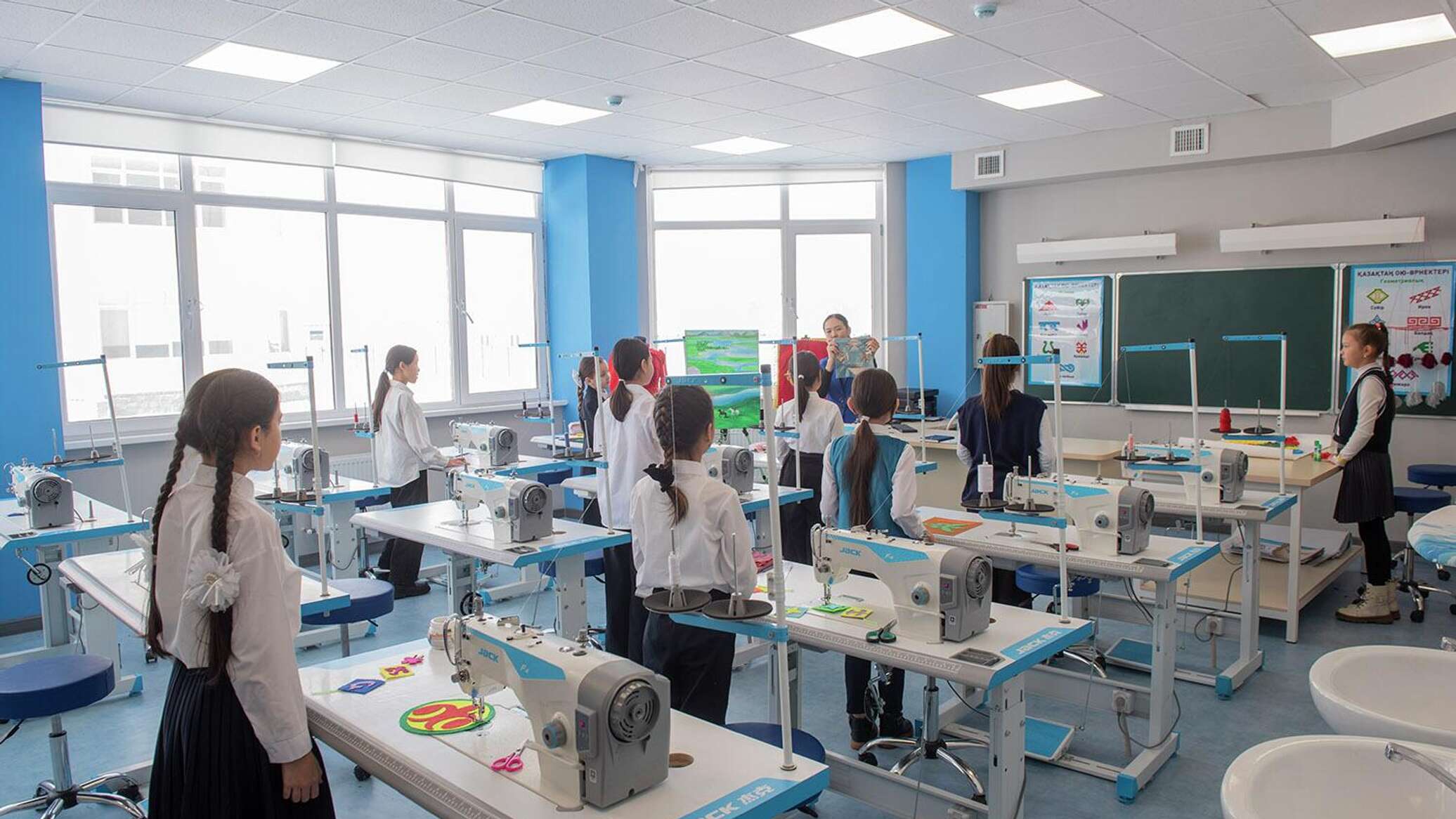 Мұғалімдерге сабақ сағатын бөлу процесі цифрландырылады