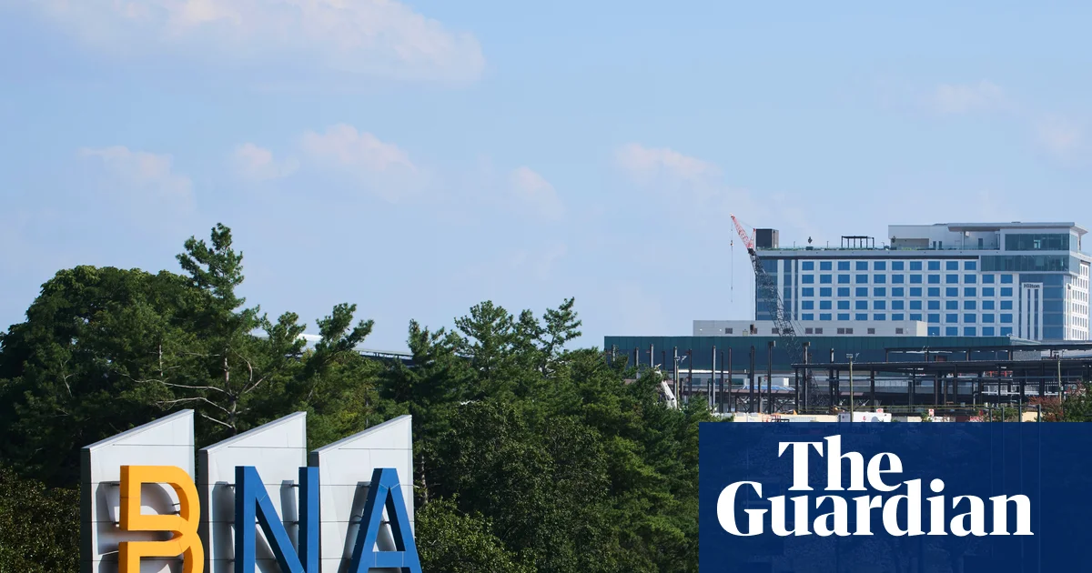 Nashville airport board unanimously approves name change to honor Dolly Parton