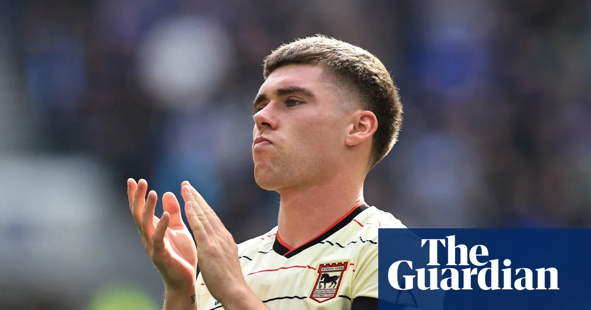 Noah Woods death: Footballers and fans pay tribute to toddler