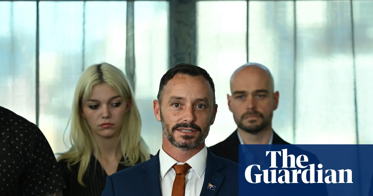 Лидер One Nation Уоррен Пикеринг признался в употреблении наркотиков