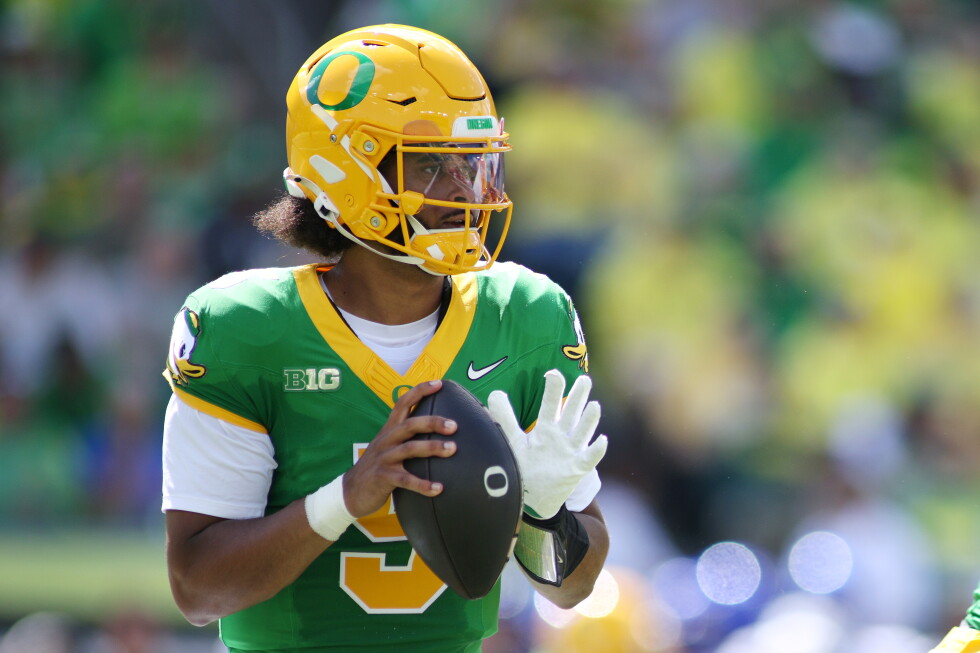 Oregon beats Boise State 34-27