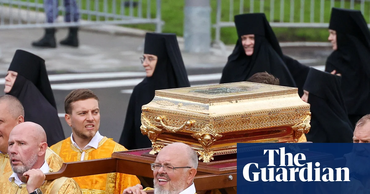 Русская православная церковь отправила останки средневекового князя Дмитрия Донского российским войскам в Украине