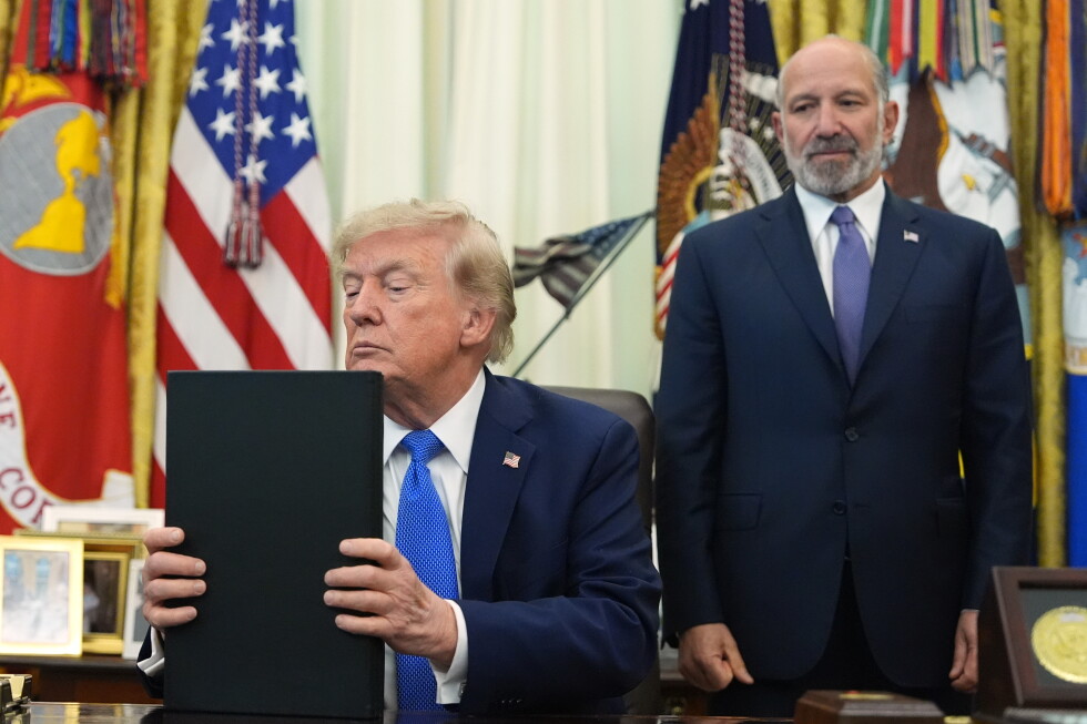 Сот Трамптың азаматтыққа қатысты жаңа әрекетін бұзды