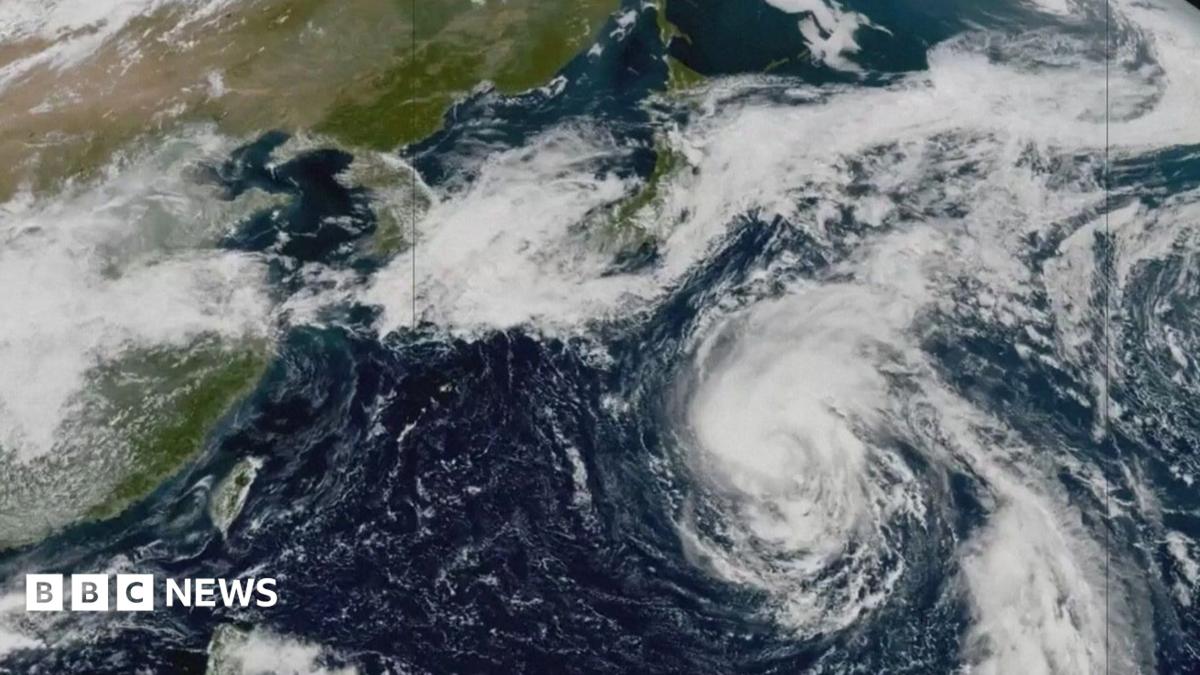 Timelapse shows typhoon barrelling towards Japan