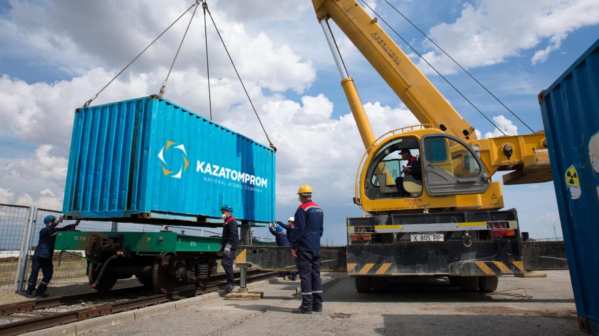 Tokayev discusses Trans-Caspian route with Rhenus Group head