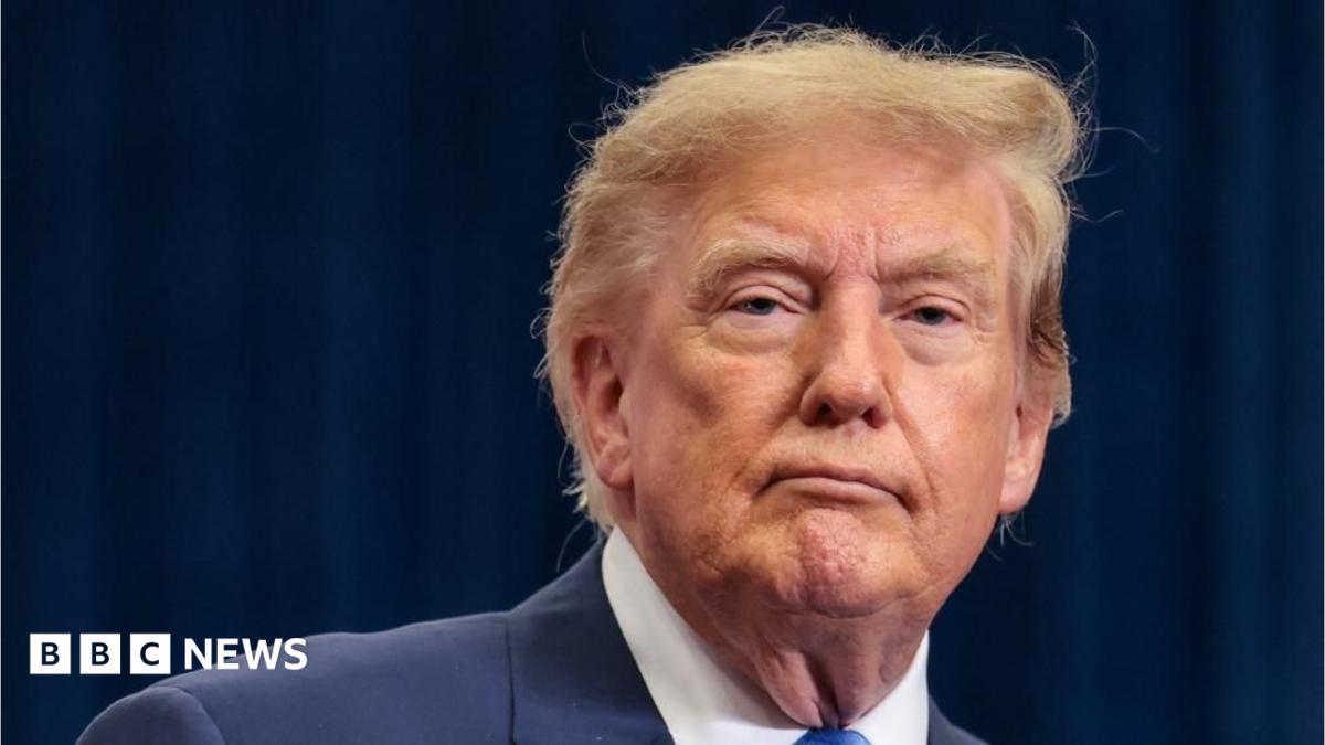 Trump confirms US review of Falklands stance amid UK defense pressure