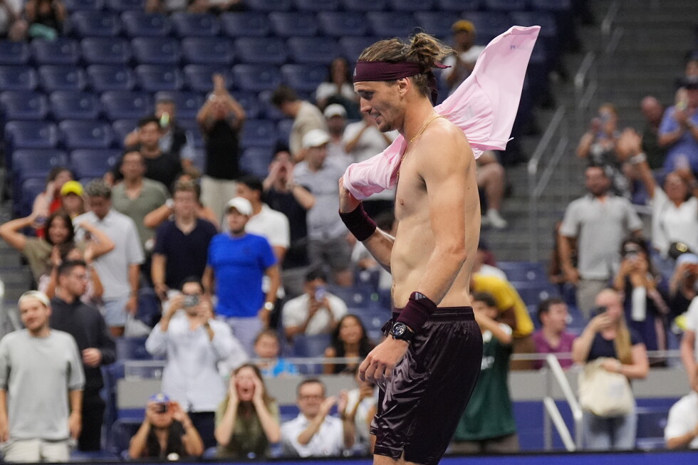 US Open: post-2 a.m. finishes spark pushback