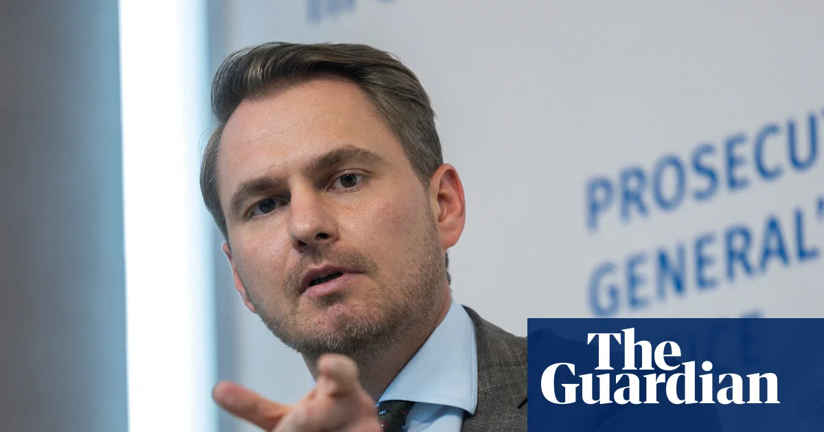 Генпрокурор Украины ушел в отставку после обыска в его офисе