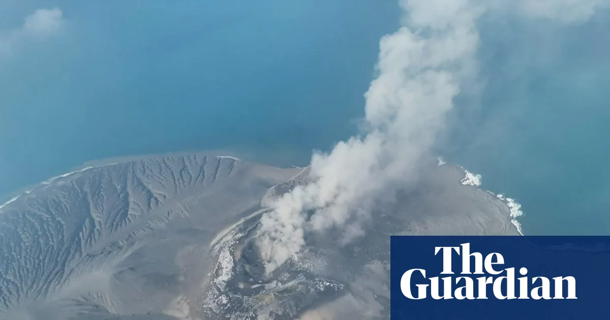 Volcanic eruption halts flights at Jakarta and seven other Indonesian airports