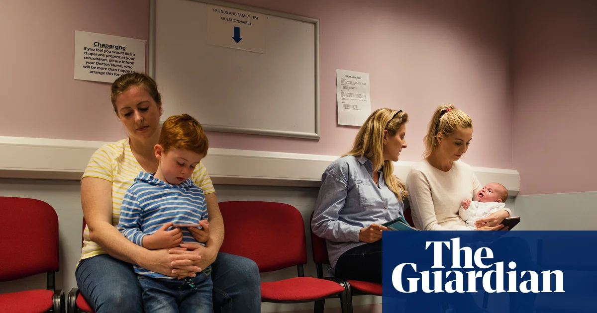 Ағылшын балаларының денсаулығы NHS кезектерінің өсуіне байланысты қауіпте – есеп