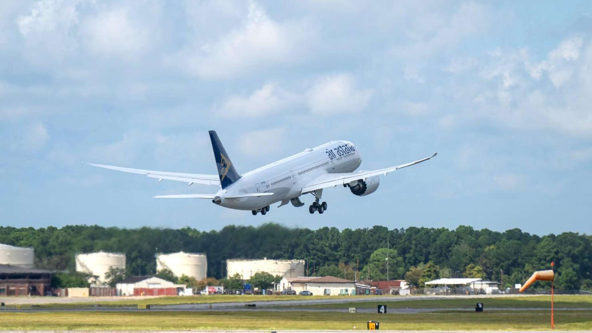 Air Astana launches free Wi-Fi on board aircraft