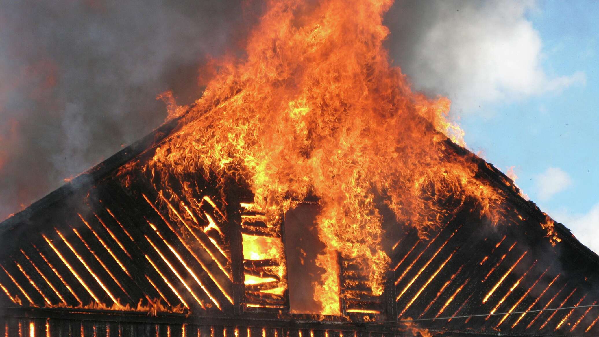 Almaty hostel fire injures four people
