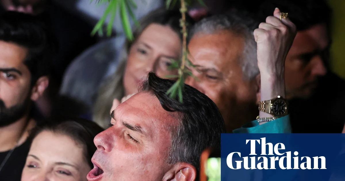 Far right on the march: key drivers of Flávio Bolsonaro's Brazil surge