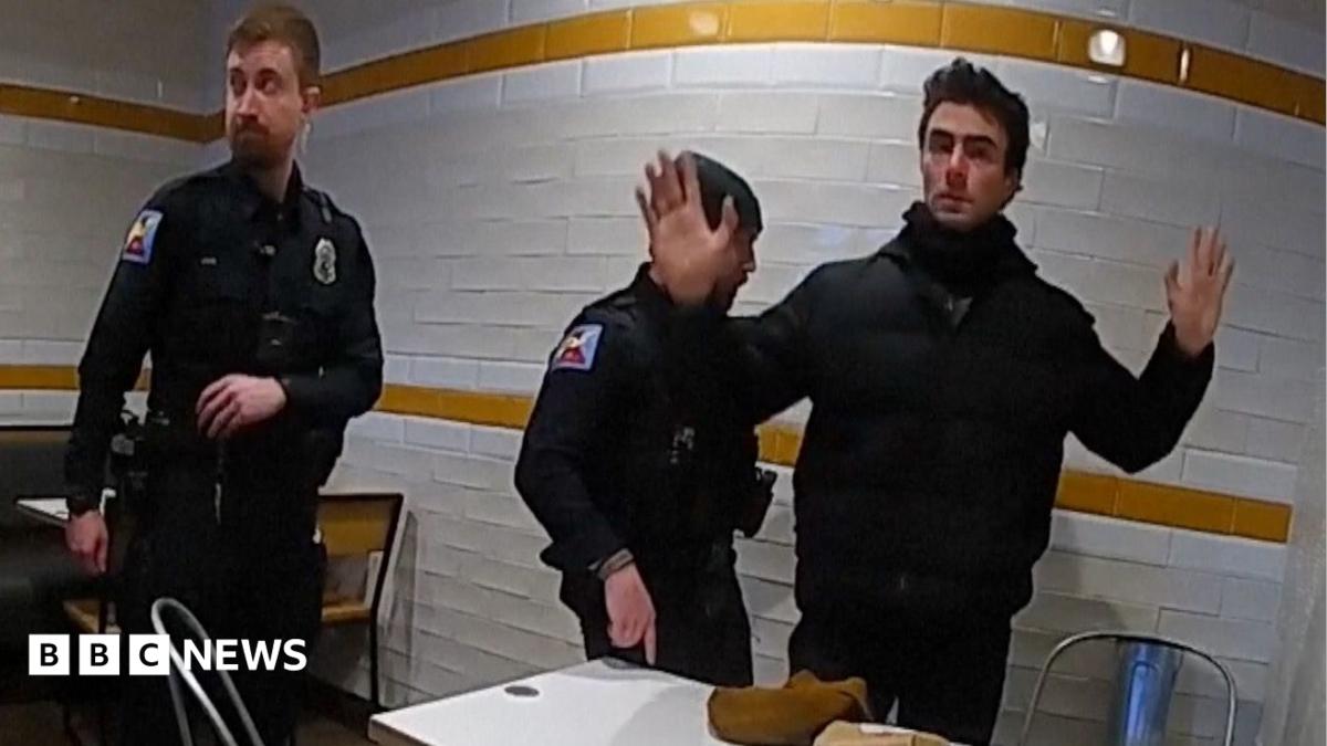 Луиджи Манжионның ұсталуы жаңа бейнежазбада көрсетілді