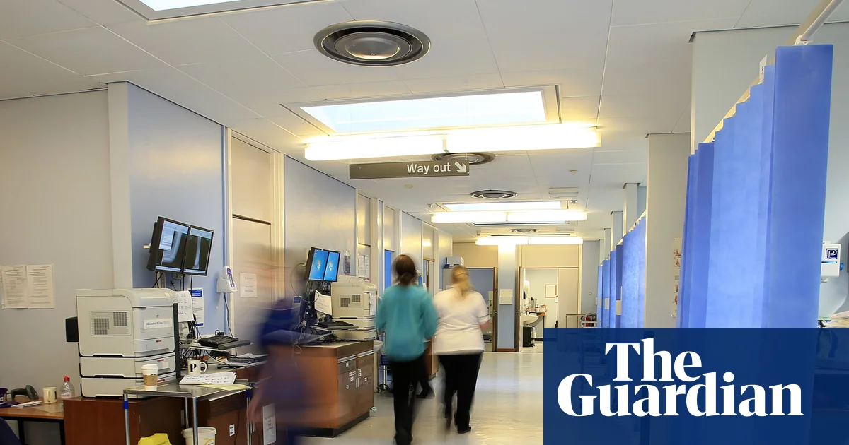 Новая политика NHS England в отношении трансгендеров может иметь «ряд неблагоприятных последствий» — отчет