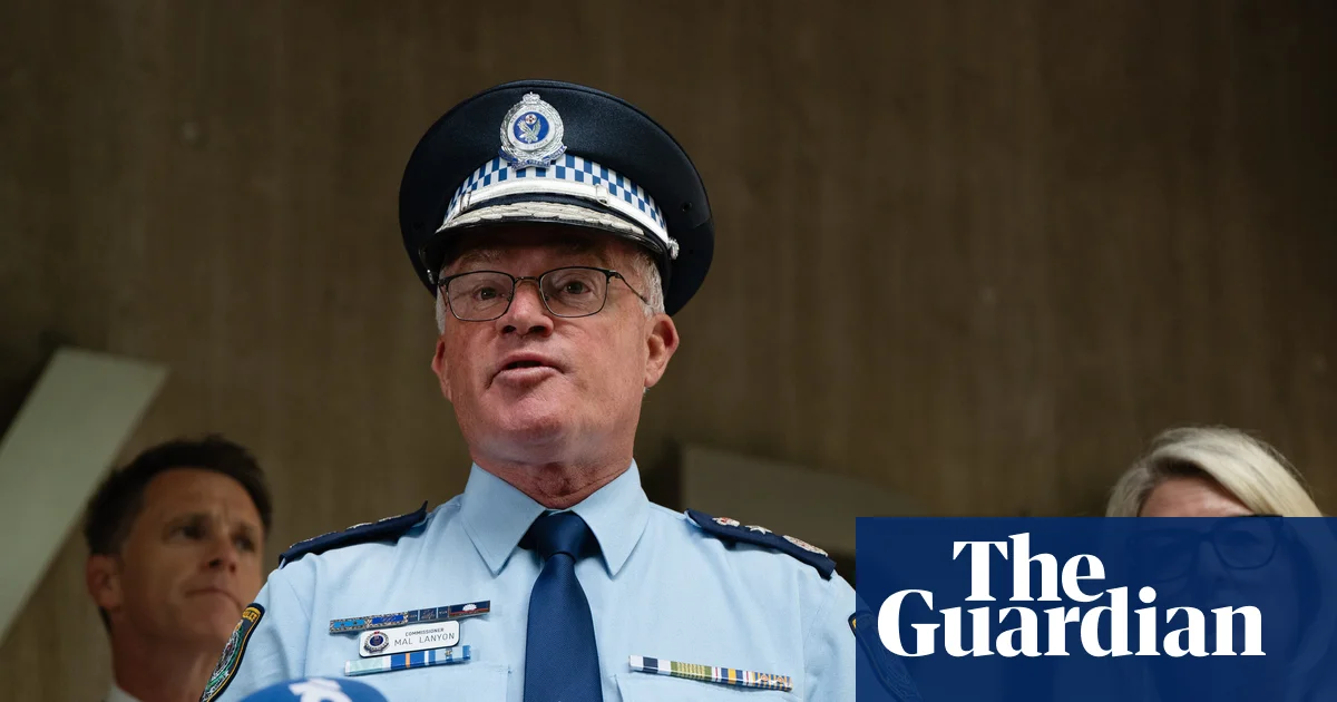 NSW police commissioner made last-minute bid to hold closed-door hearings into Sydney anti-Herzog protest