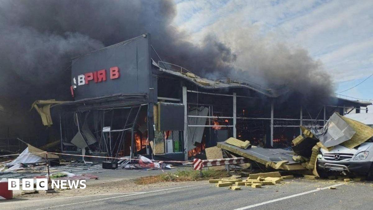 Drone hits supermarket in Odesa region