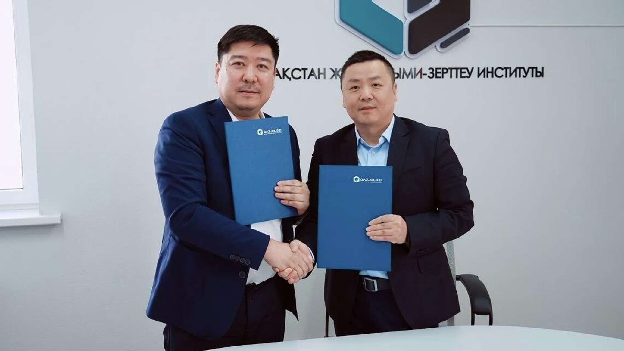 Kazakhstan and China develop driverless freight project