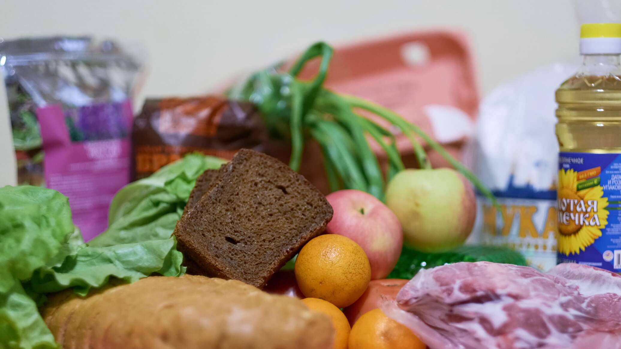 В Казахстане второй месяц подряд снижаются цены на продукты