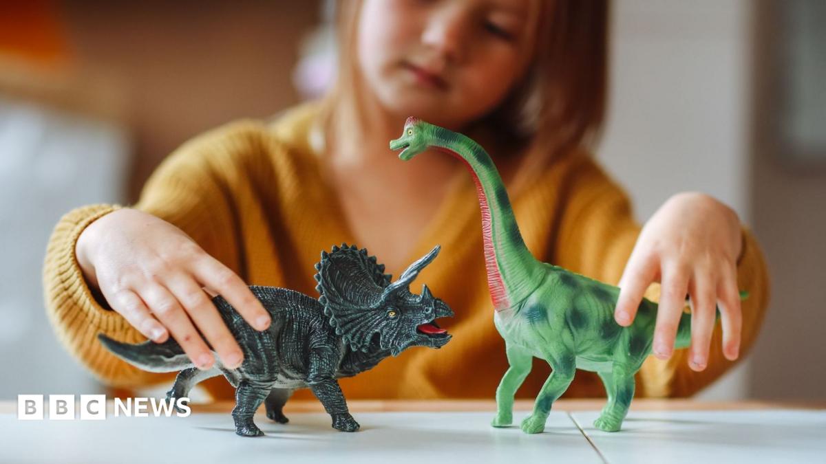 How do China-made toys find their way to the US?