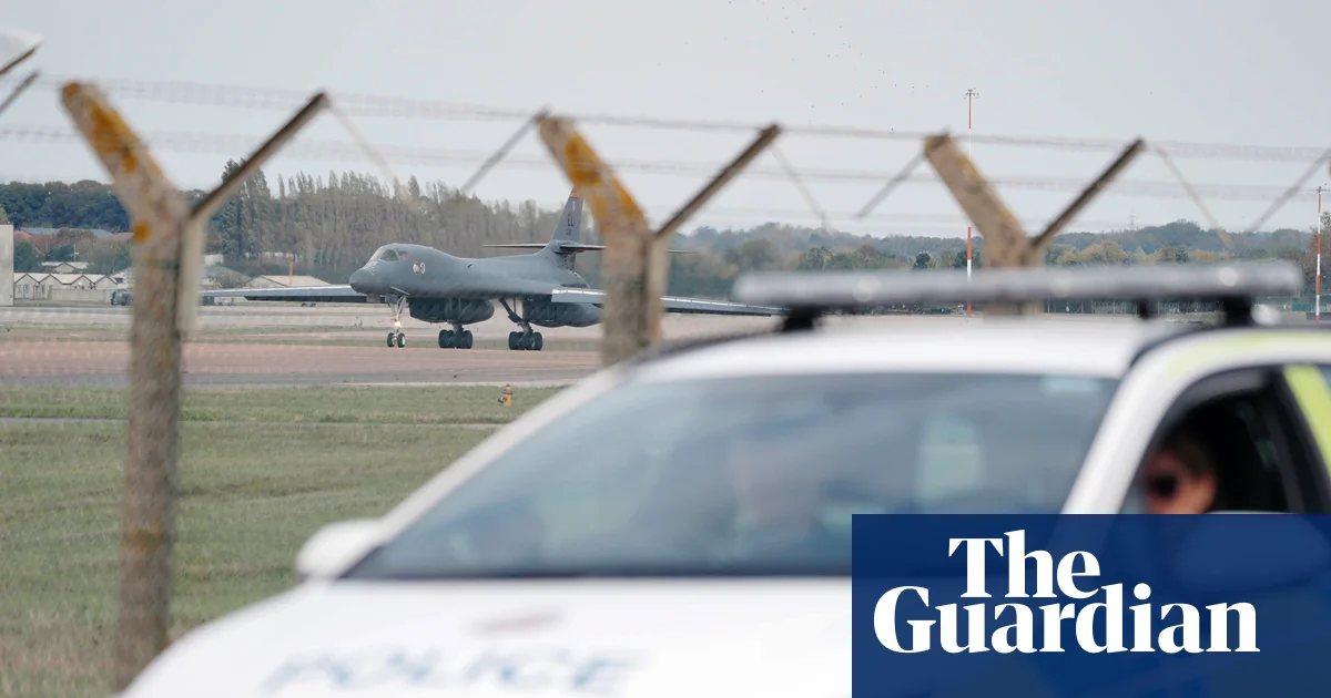 Задержанный по подозрению в подготовке взрыва на базе RAF Fairford гражданин Великобритании и Ирана освобожден под залог