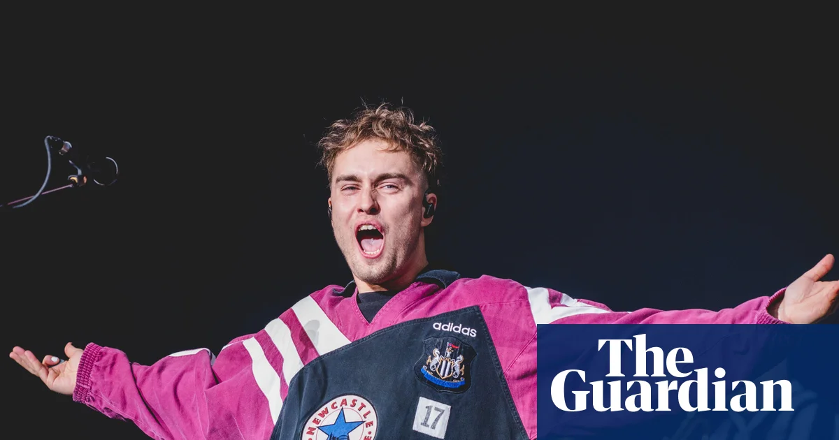 Sam Fender to lower ticket prices after fan criticism
