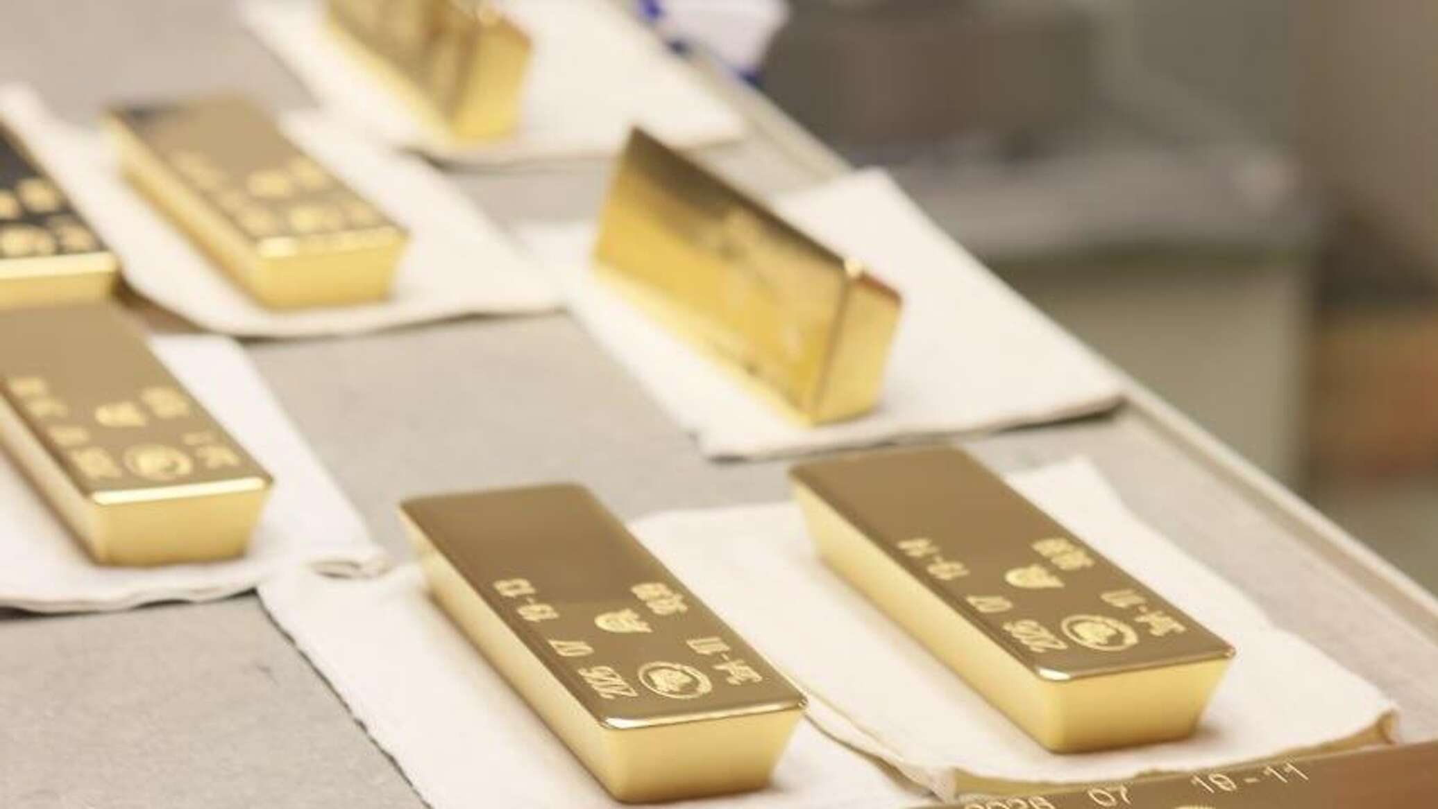 На границе задержана гражданка Кыргызстана, спрятавшая золото на 182 млн тенге в подошве