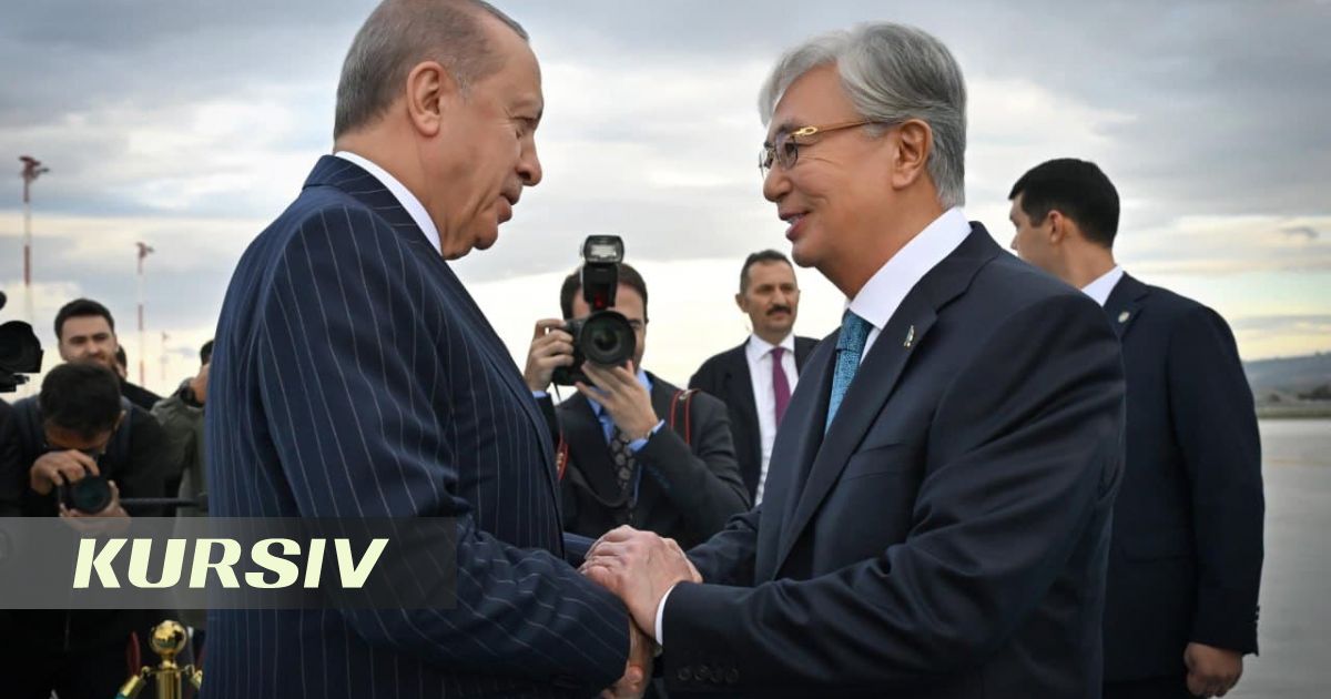 Erdogan personally welcomes Tokayev at Ankara airport