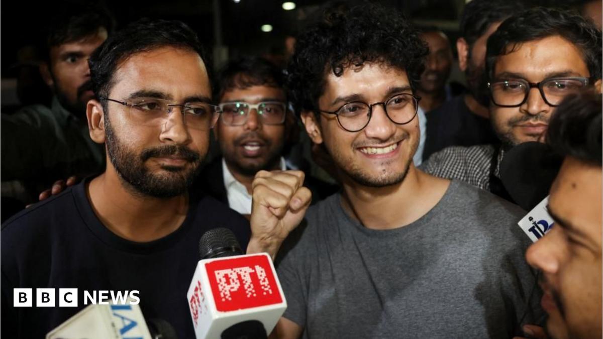 India 'cockroach' leaders freed from jail after protest
